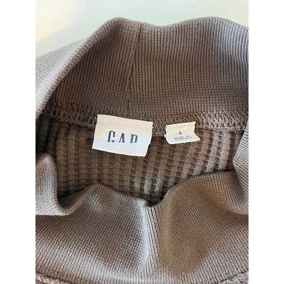 Gap Relaxed Waffle-Wedge Mockneck T-Shirt - Picture 4 of 7